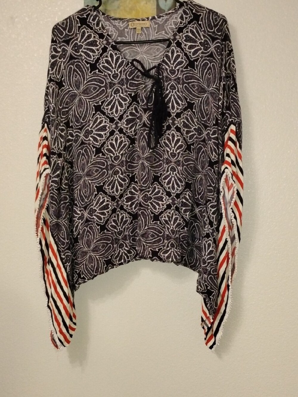 Democracy Black & White Floral Peasant Top with Striped Sleeves - Picture 6 of 7